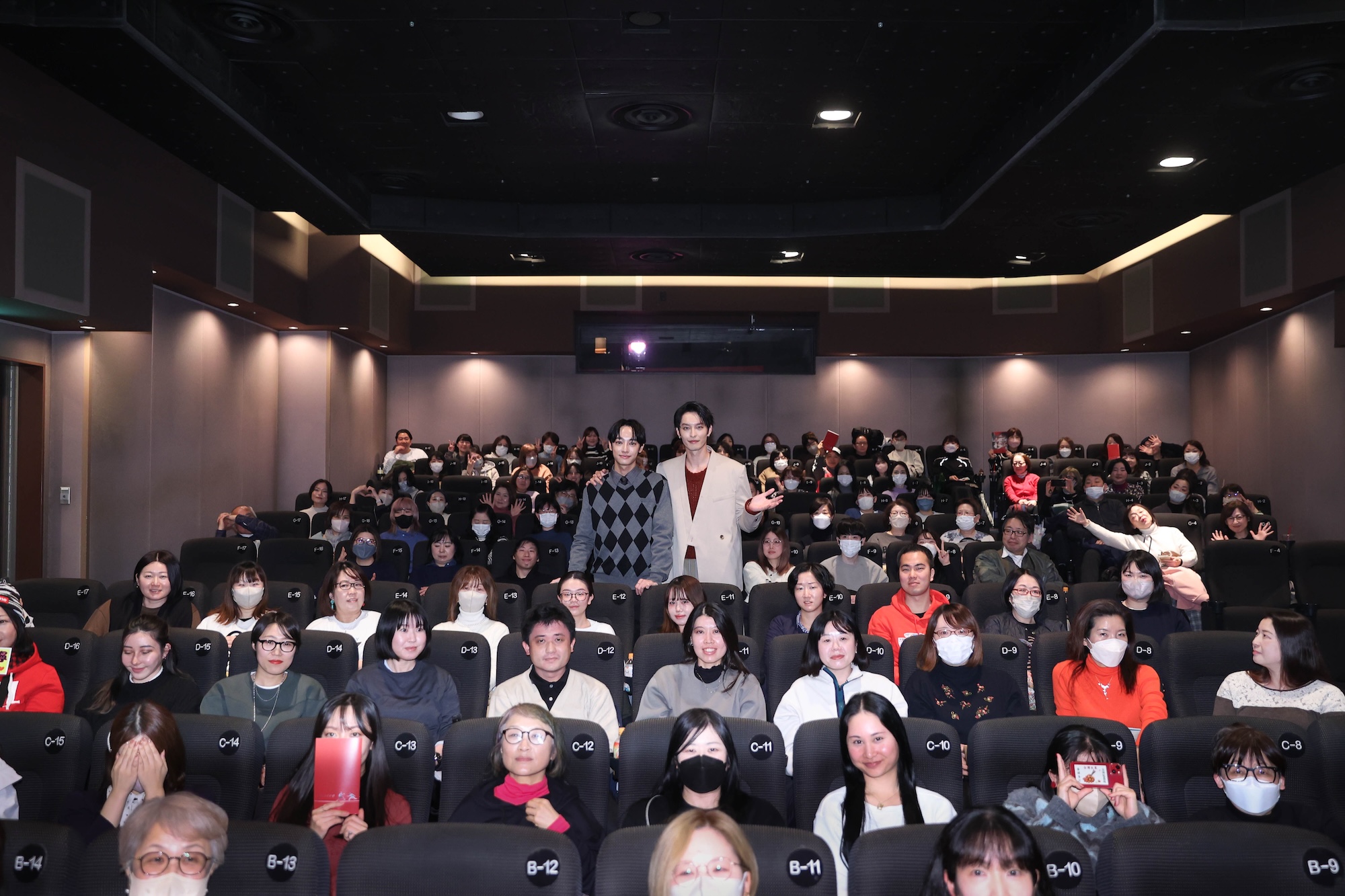 【公開記念舞台挨拶レポート】台湾映画「ピアス 刺心」W主演｜劉修甫&曹佑寧が台湾から緊急来日！