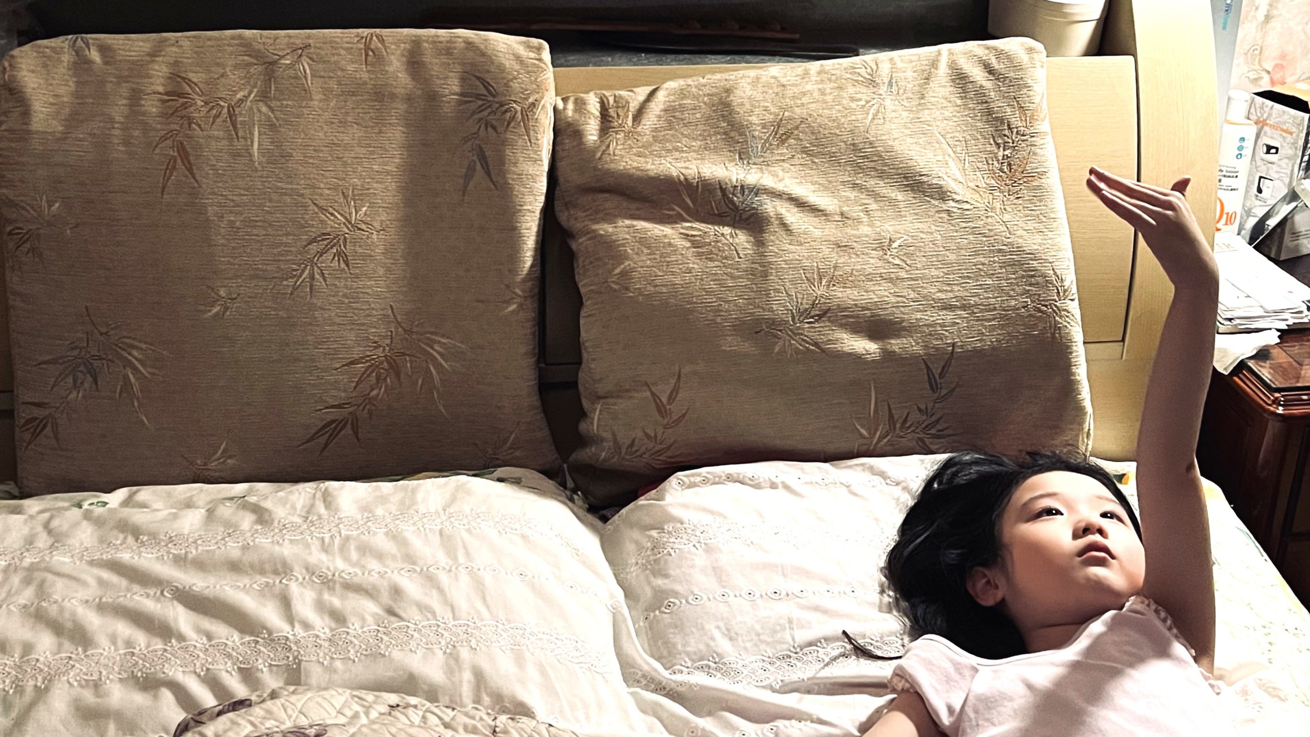 台北の夜市は、子ども時代の記憶そのもの。映画『左利きの少女』ツォウ・シーチン監督インタビュー